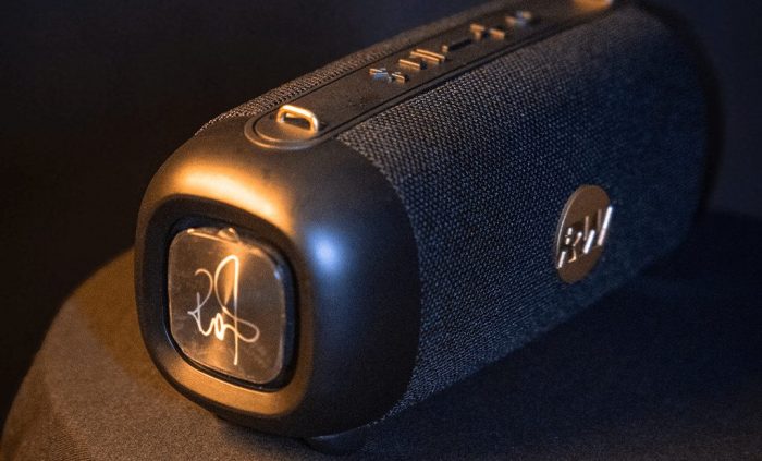 PEAQ ICONIC Vibe 1 teszt – megéri ez a Robbie Williams hangszóró?