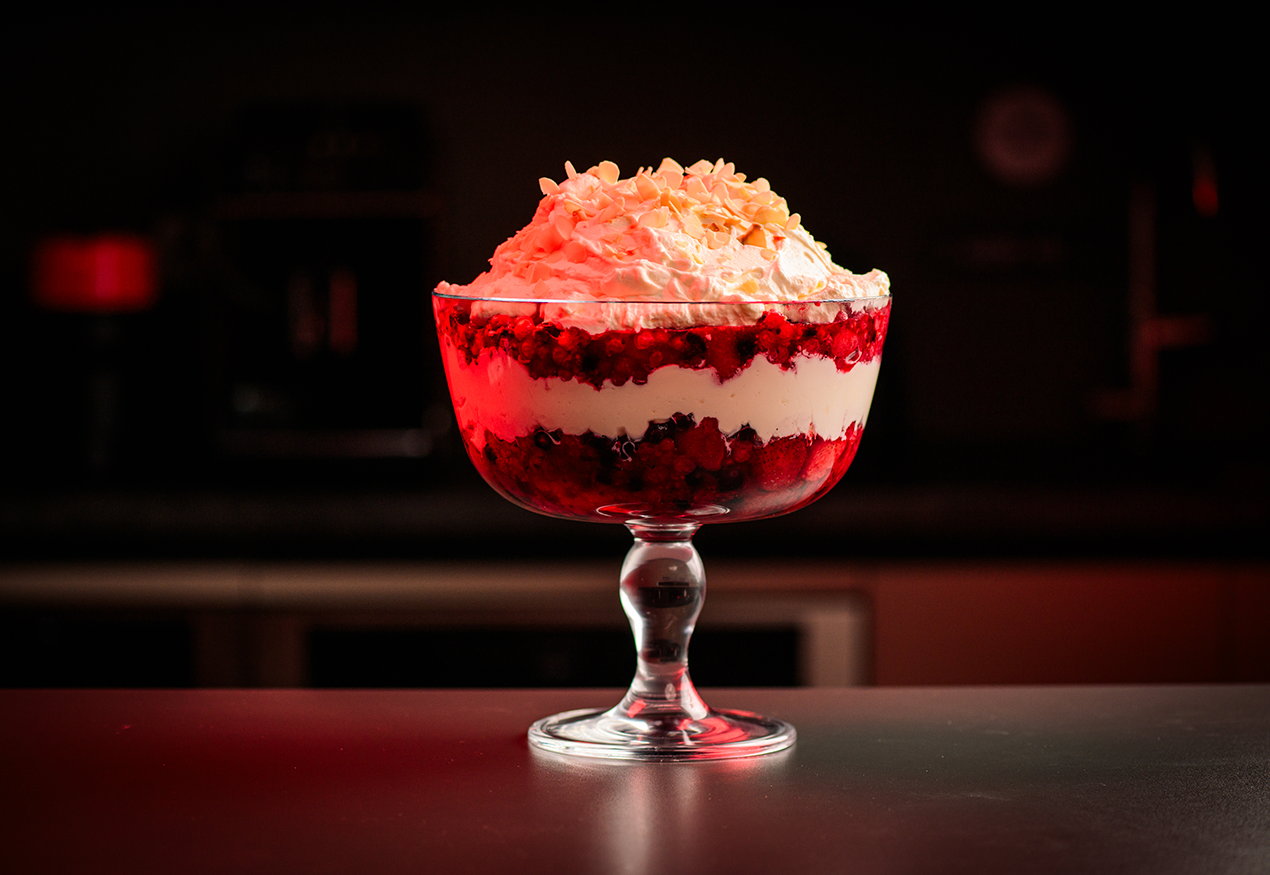 Erdeigyümölcsös Trifle
